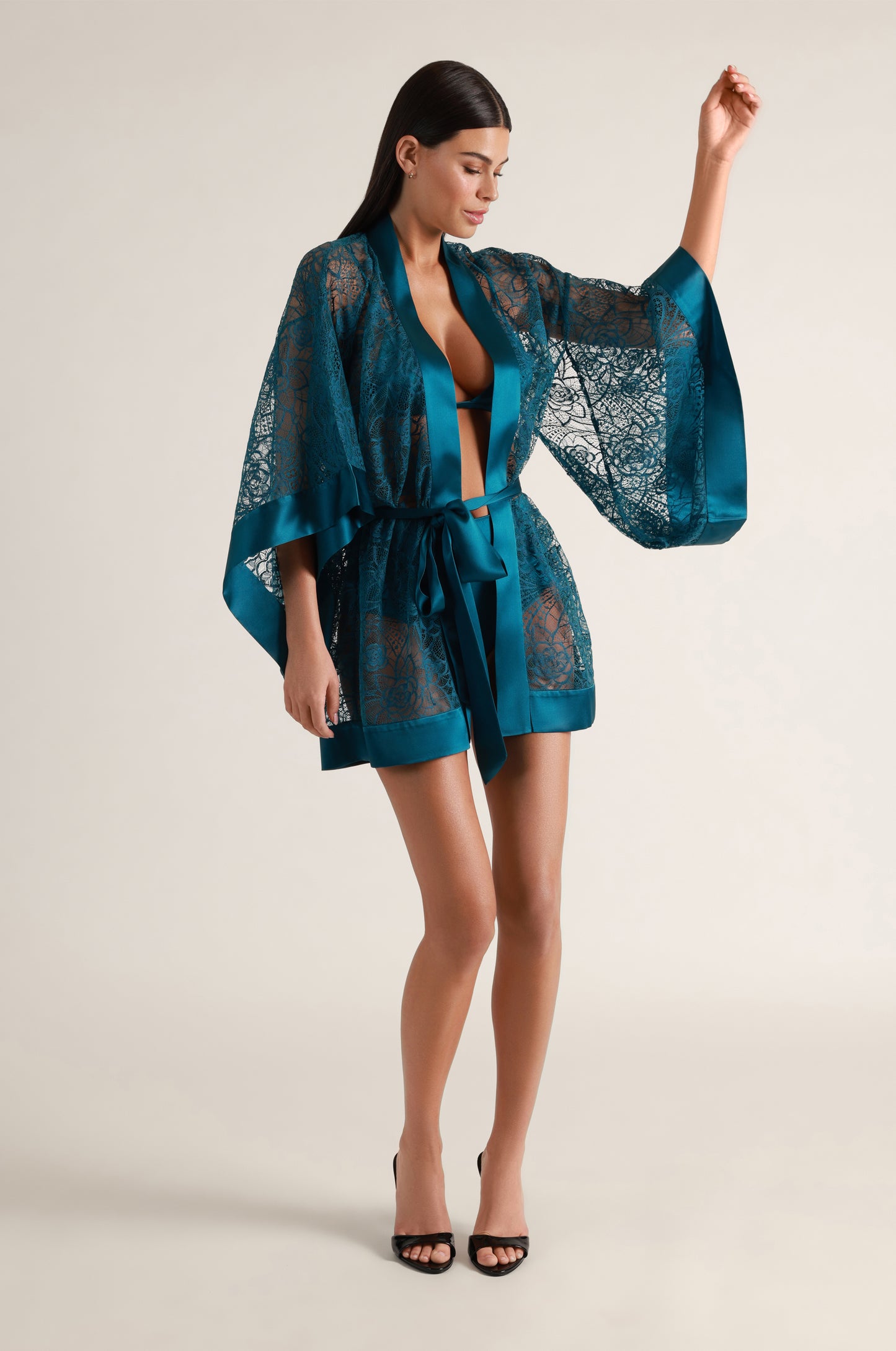 COQUETTE KIMONO